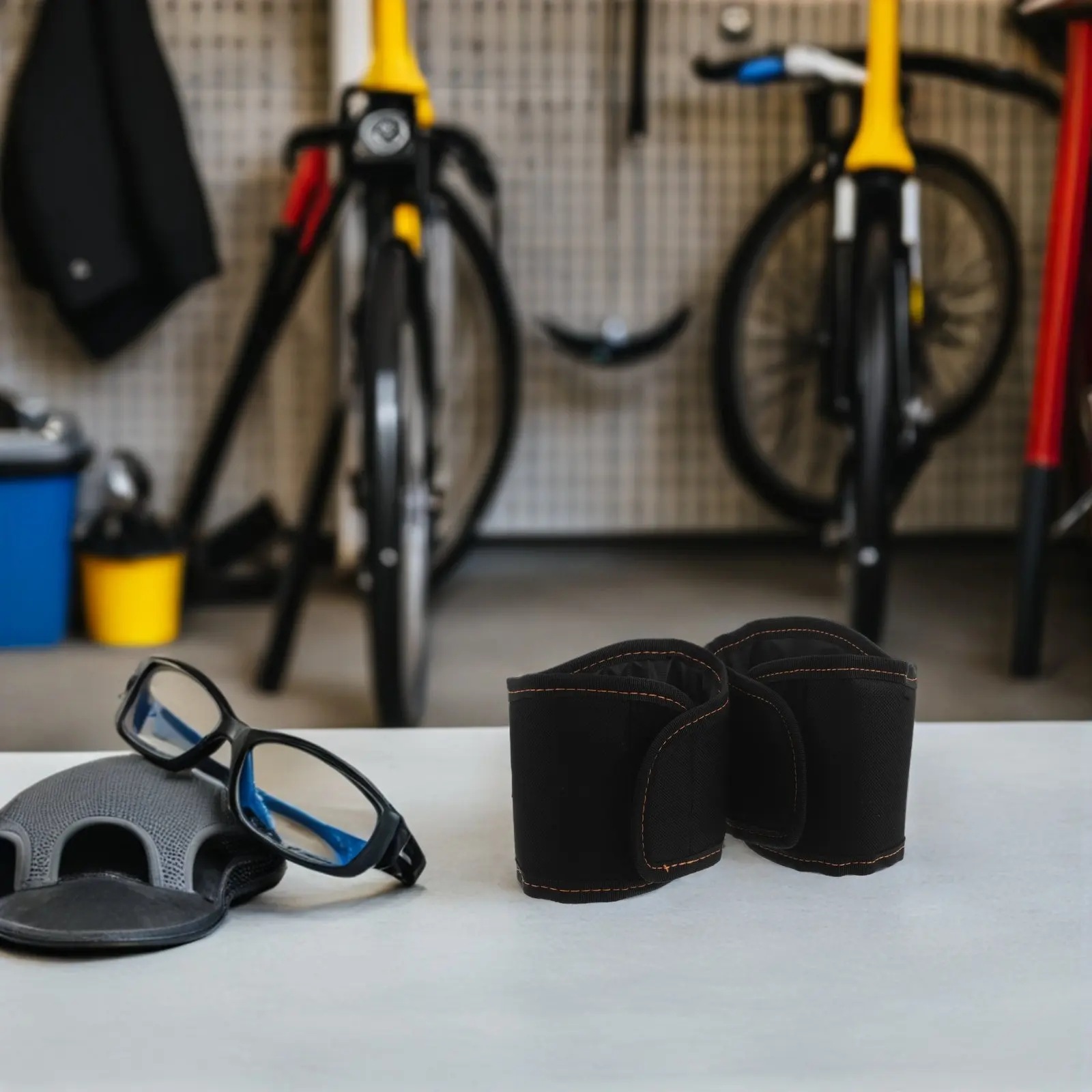 

2 шт. накладки на педали из высокоплотного полиэстера, универсальные, для велотренажеров и городских велосипедов, надежное сцепление на мокрой поверхности