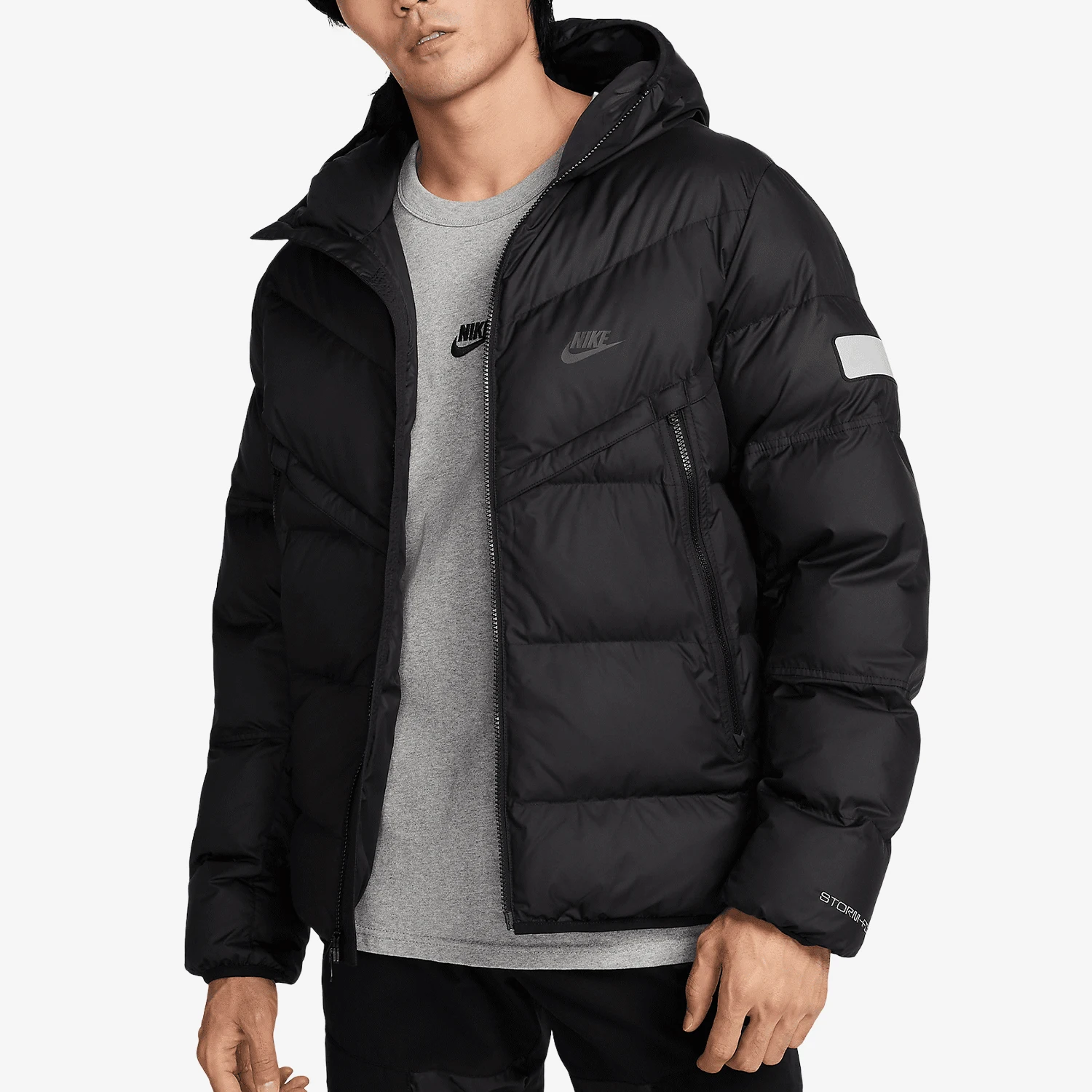 

Мужская ветрозащитная теплая водоотталкивающая куртка Nike Authentic Storm-FIT HF6603-010