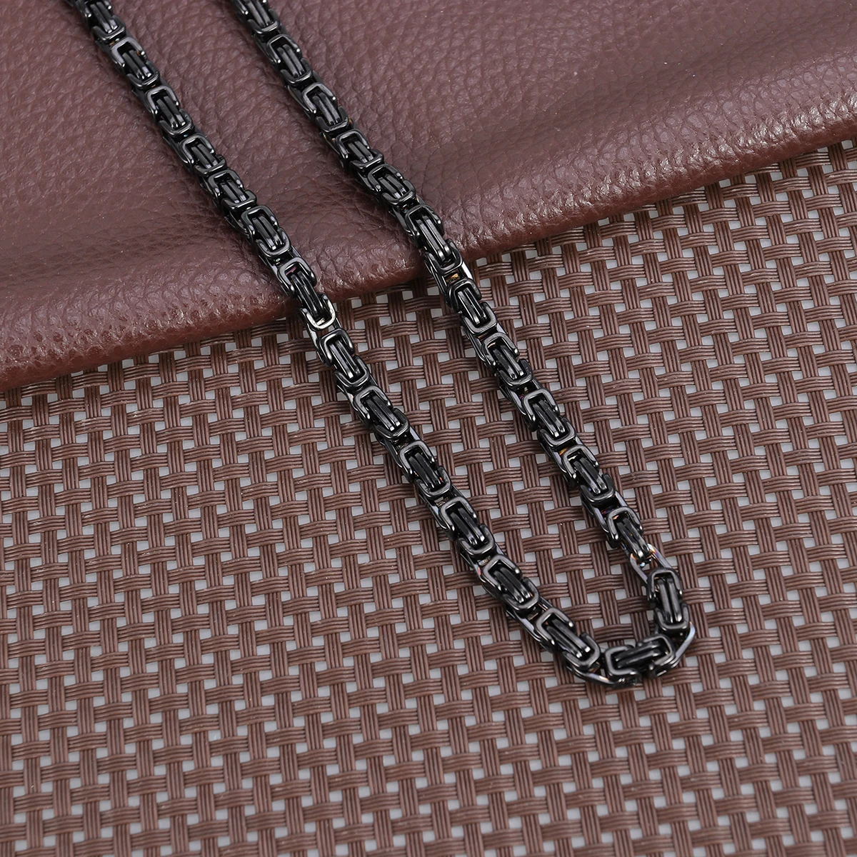 Ожерелье из титановой стали для мужчин, легкая прочная цепочка, черный металл, гипоаллергенные, не тускнеющие, крутые ювелирные изделия, простые, уникальные