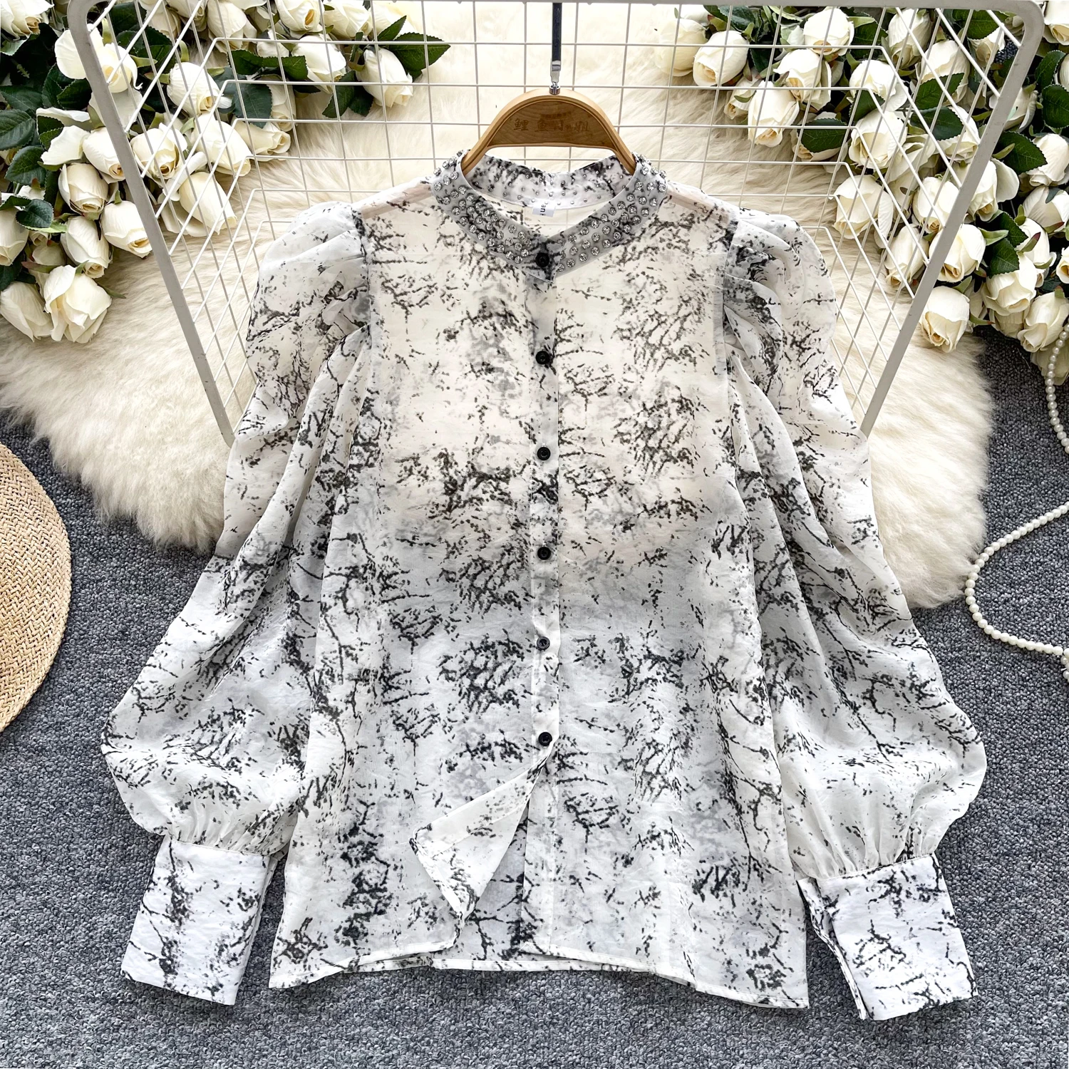 

Chic rhinestone print puff sleeve Tshirt Sexy T Shirt Basic Tees Long Sleeve Fashion Women Spring Streetwear