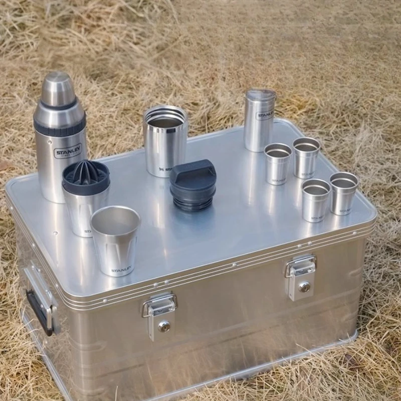 

Wear-resistant Camping Storage Box Large Capacity Strong Load-bearing Capacity Sturdy Durable Box Convenient Outdoor Tools