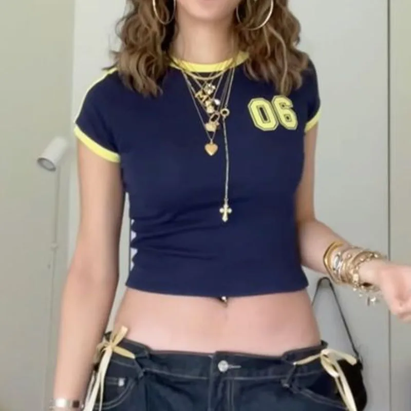 الرجعية الجرافيك المحاصيل الأعلى الأبيض قصيرة الأكمام س الرقبة عارضة تي شيرت للنساء y2k الجمالية خمر الأساسية تيز السيدات الملابس