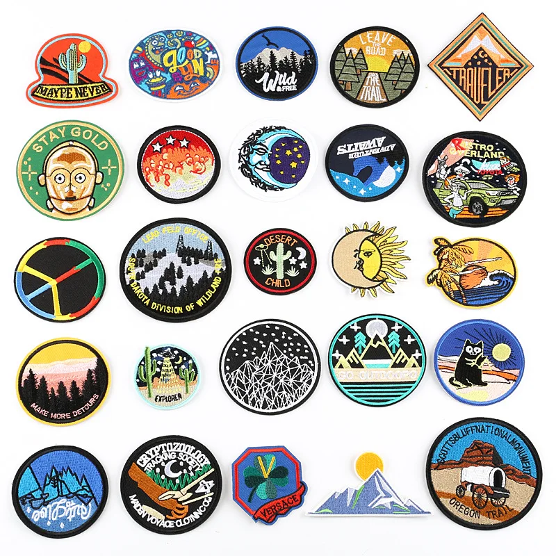 1pcs Mix Circular Insignia Patche's for Clothing Iron on Embroidered Sew Applique Cute Fabric Badge Garment  Apparel Accessories