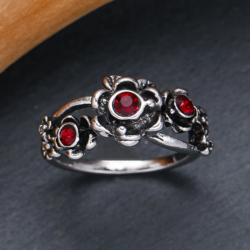 Bohemian Style Flower Red Crystal Ring for Women Gorgeous Charming Silver Color Wedding Engagement Rings Party Jewelry Gifts