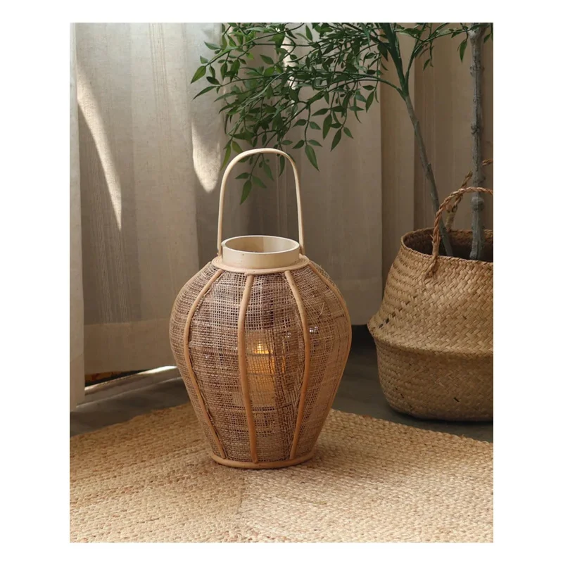 Vintage linen wind lamp candltick handm wooden atmosphere lantern decoration ornament B & B hotel courtyard wi-sandy