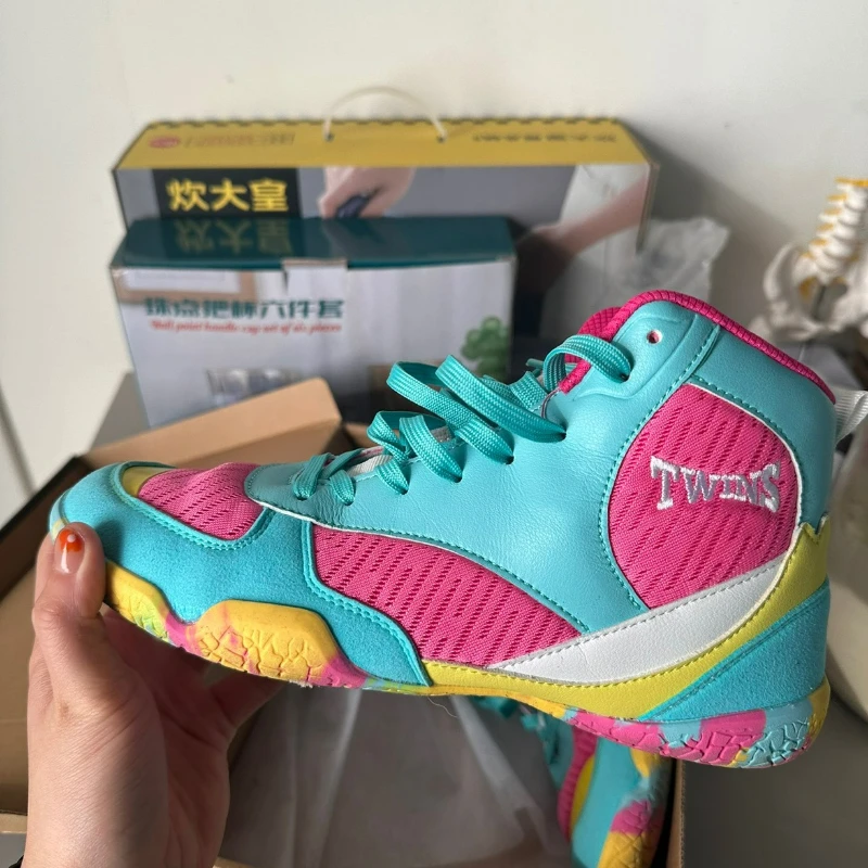 

2025 New Wrestling Shoes Men Women Good Quality Boxing Shoes Unisex Brand Designer Fighting Boots Couples Gym Training Shoe