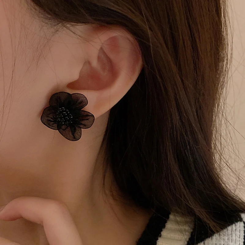 Black Flower with Mini Beads Centers Stud Earrings for Women Party Fashion Korean Mesh Flower Earrings Girls Gift Jewelry