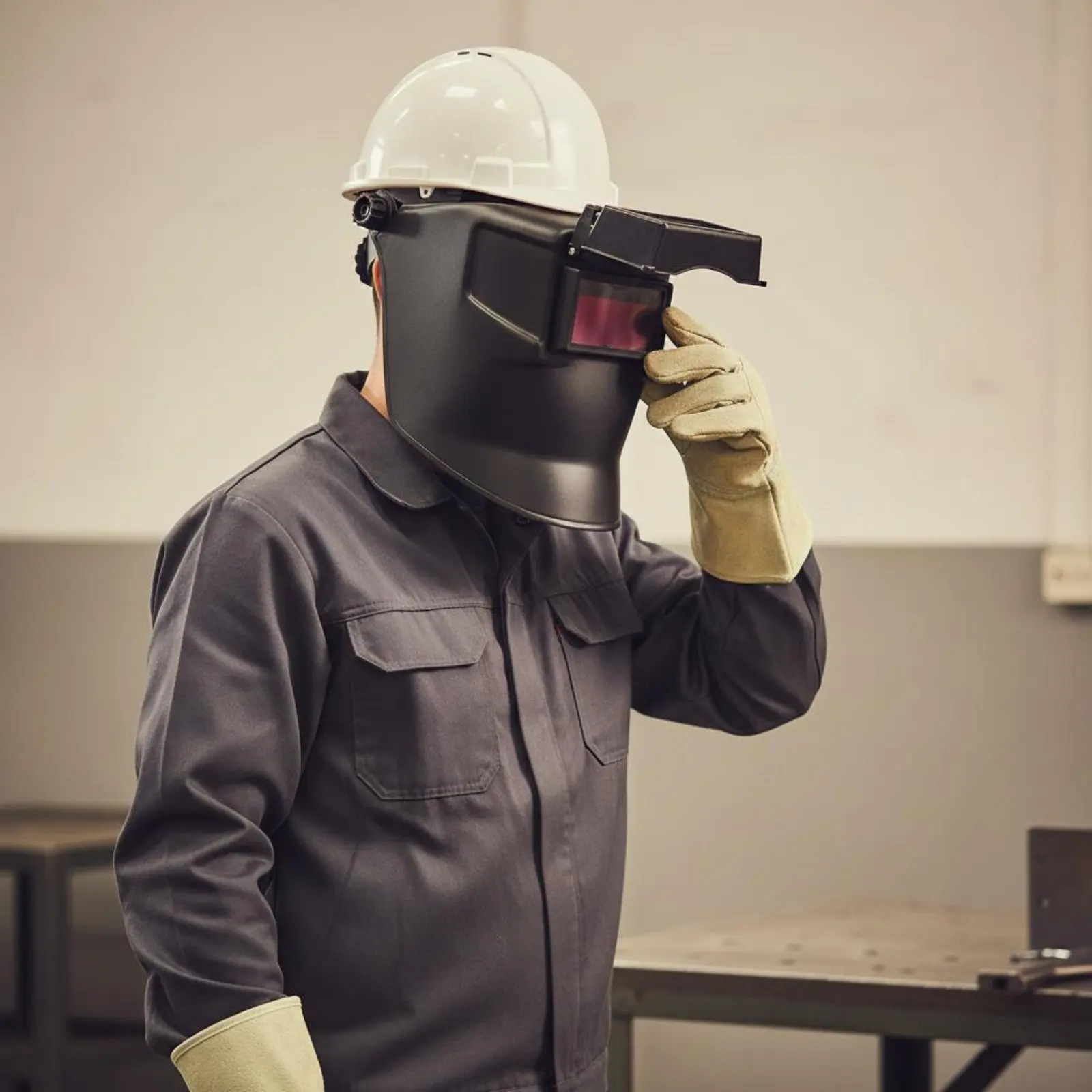 

Автоматически затемняющийся сварочный щиток для металлообработки с кристально чистым обзором, защитный сварочный шлем, защитная маска сварщика