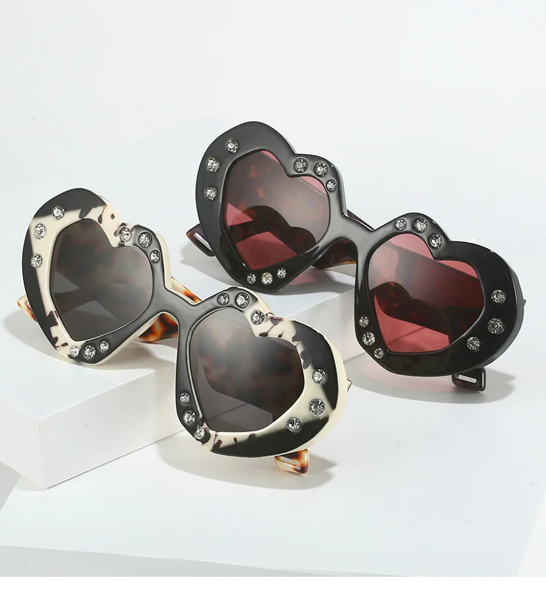 Bunte herzförmige Sonnenbrille Frauen Luxus Diamant übergroße Brille Sonnenbrille weibliche Strass Mode Mode Brillen Okulos – Detail 2