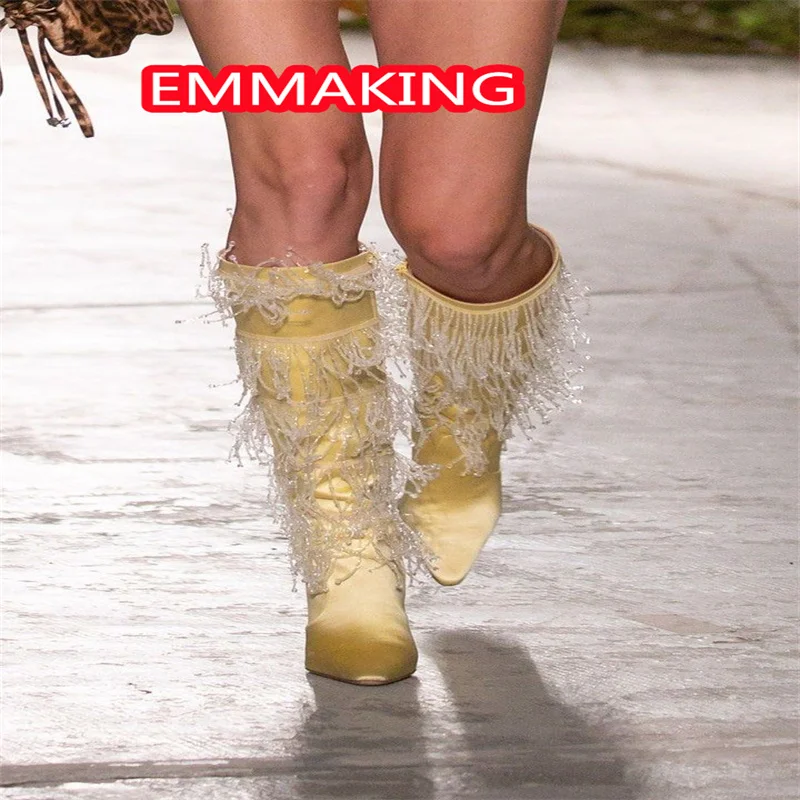 جديد الديكور شرابات موضة مثير النساء المدرج الأحذية أشار تو حفلة ضوء أصفر شتاء روما حذاء برقبة للركبة أحذية السيدات