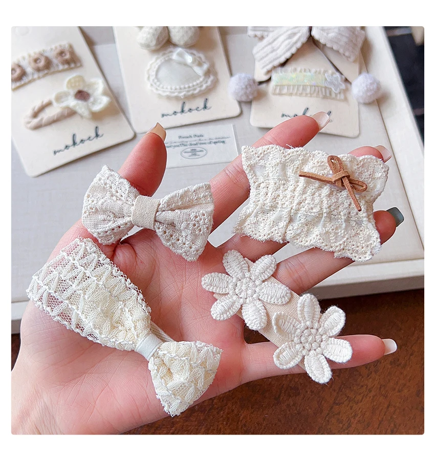 2026 Neue Boho Beige Creme Haarspangen 2 Stück/Set Spitze Strickblume Schonende Haarklammern für Kleinkind-Mädchen – Detail 5