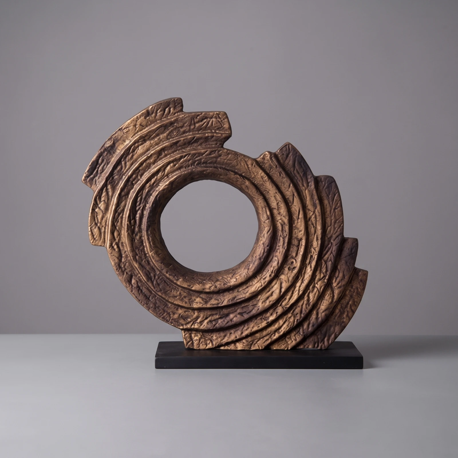Spiral Loop Sculpture Textured Abstract Decorative Sculpture Tabletop Ornament Modern Decor Piece Elegant for Homeowners