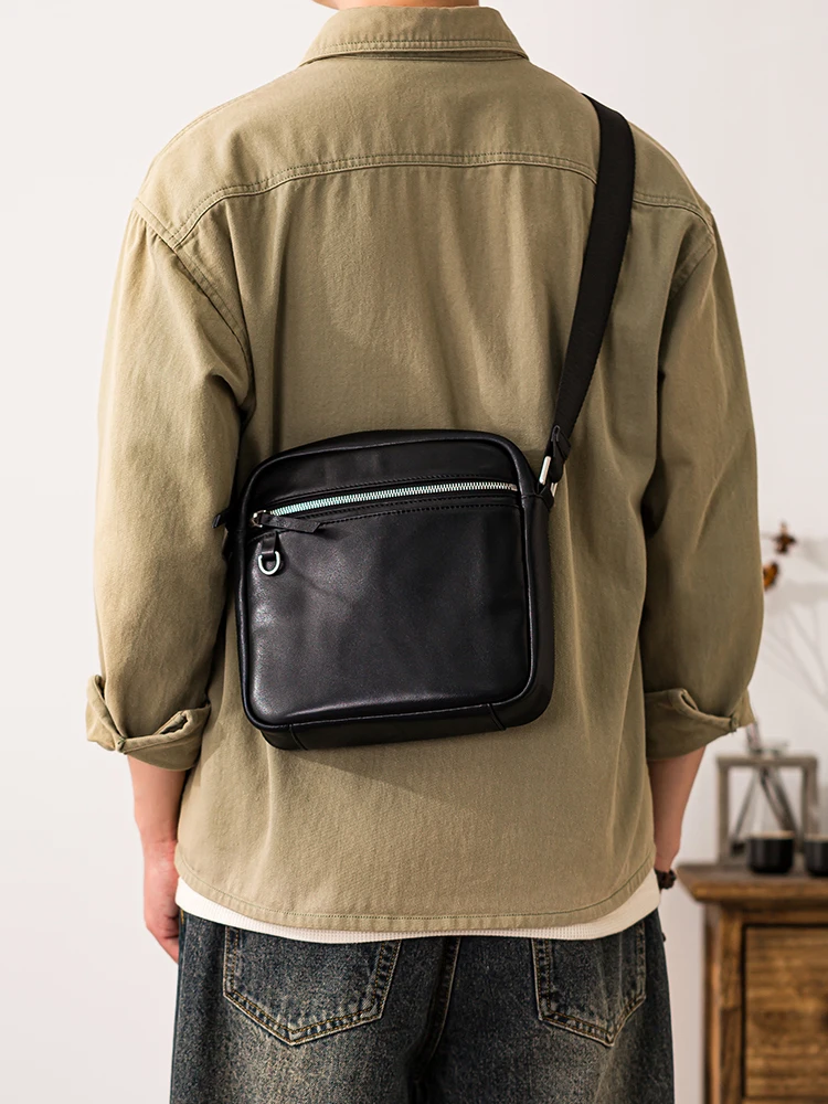 Outdoor casual high-quality genuine leather men's black small shoulder bag weekend daily light real cow leather crossbody bag