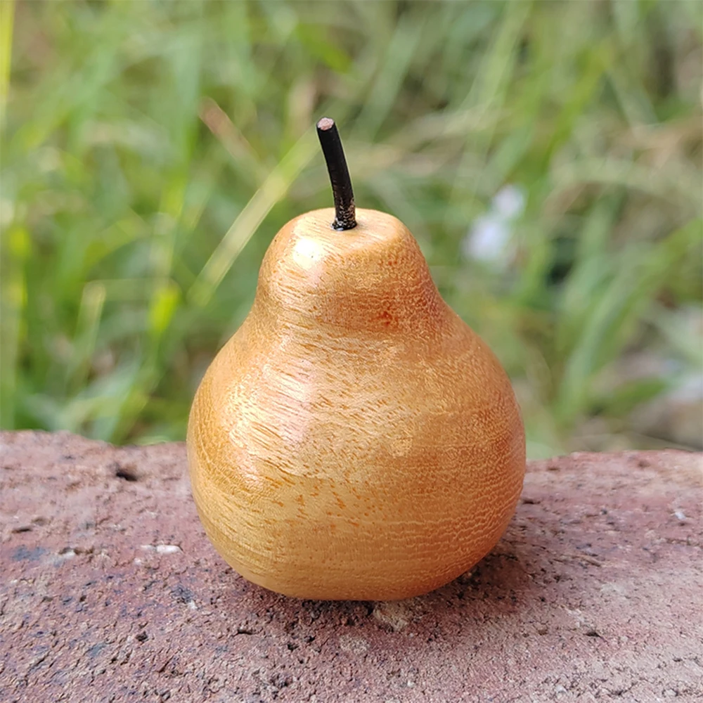Wooden Pear-Shaped Carving, Small Pear-Shaped Hand-Held Ornament, Customizable Decoration, Desktop Display Piece, Wooden Fruit Craft