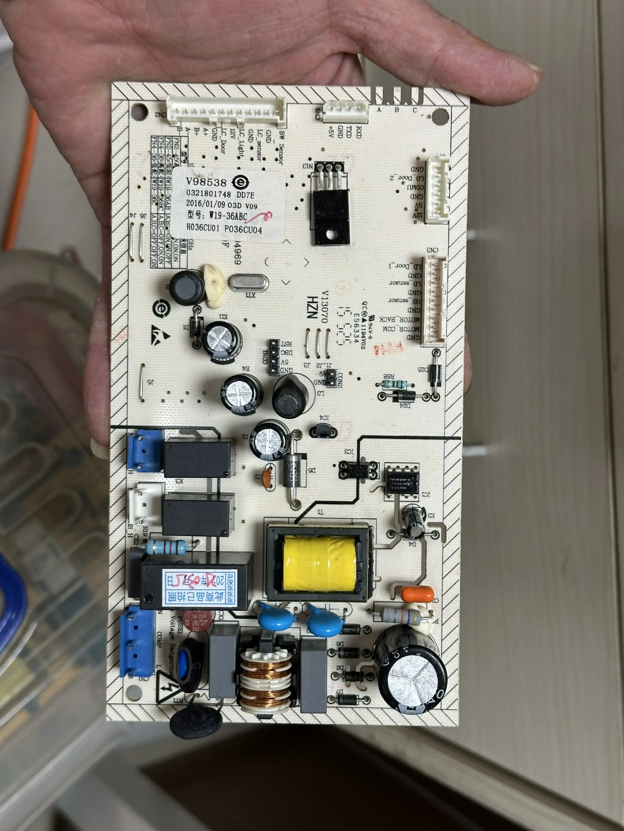 

BCD-313WDB/WDK Плата питания материнской платы компьютера 0321801748 W19-36ABC