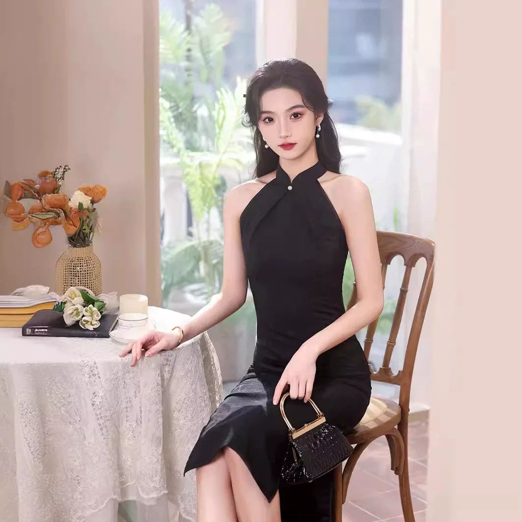 

Hanging Neck Cheongsam 2025 Youthful Temperament High-end Women Summer Sexy New Chinese Black Long Style Dress Qipao