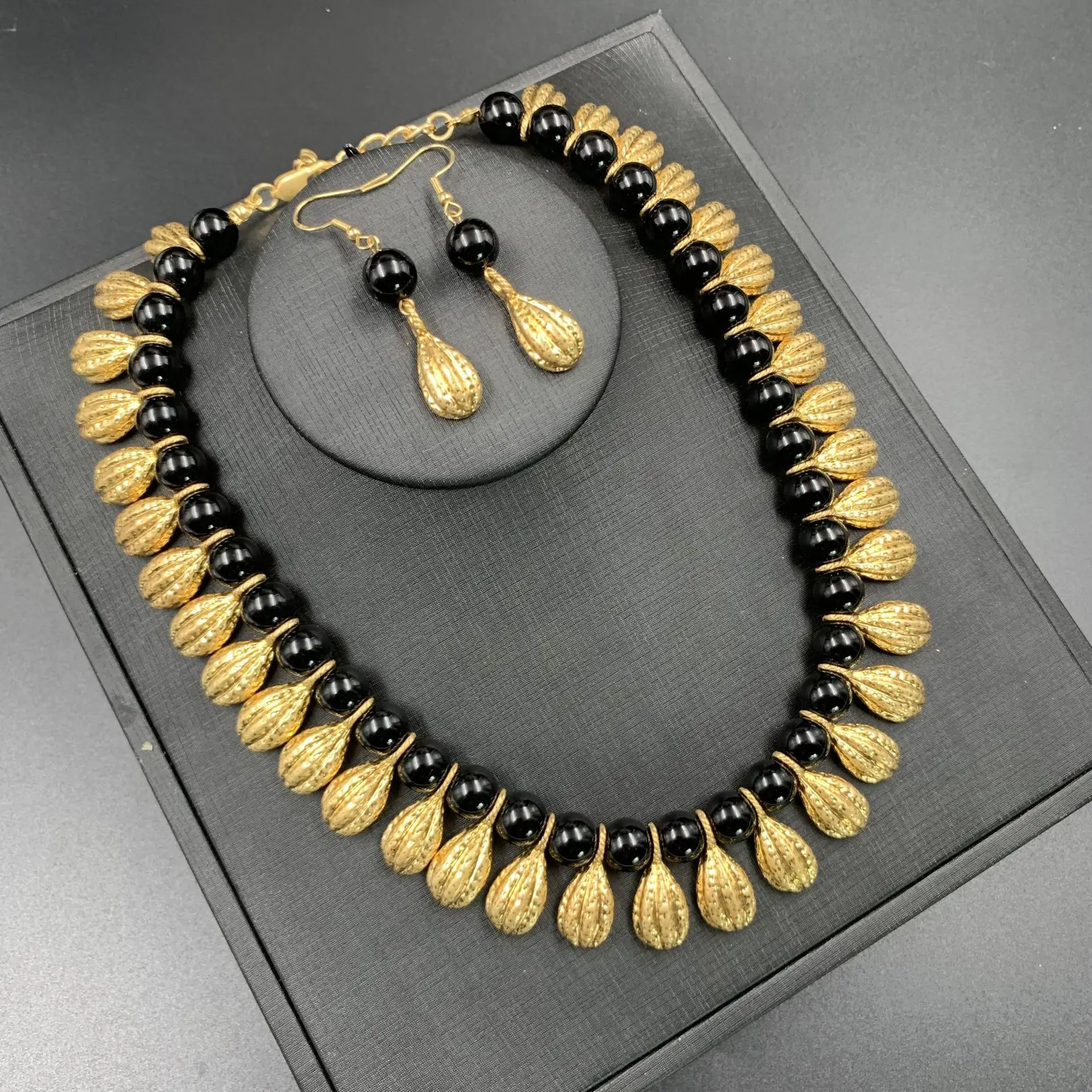 Summer 2026 High-End Women's Zircon Pendant Jewelry Set Light Luxury Evening Earrings Necklace Wedding Accessory