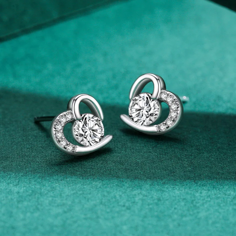 Dazzling D Color Heart Moissanite Halo Earring 925 Sterling Silver Clasic Wedding Stud Earring For Women Fine Jewelry Oorbellen