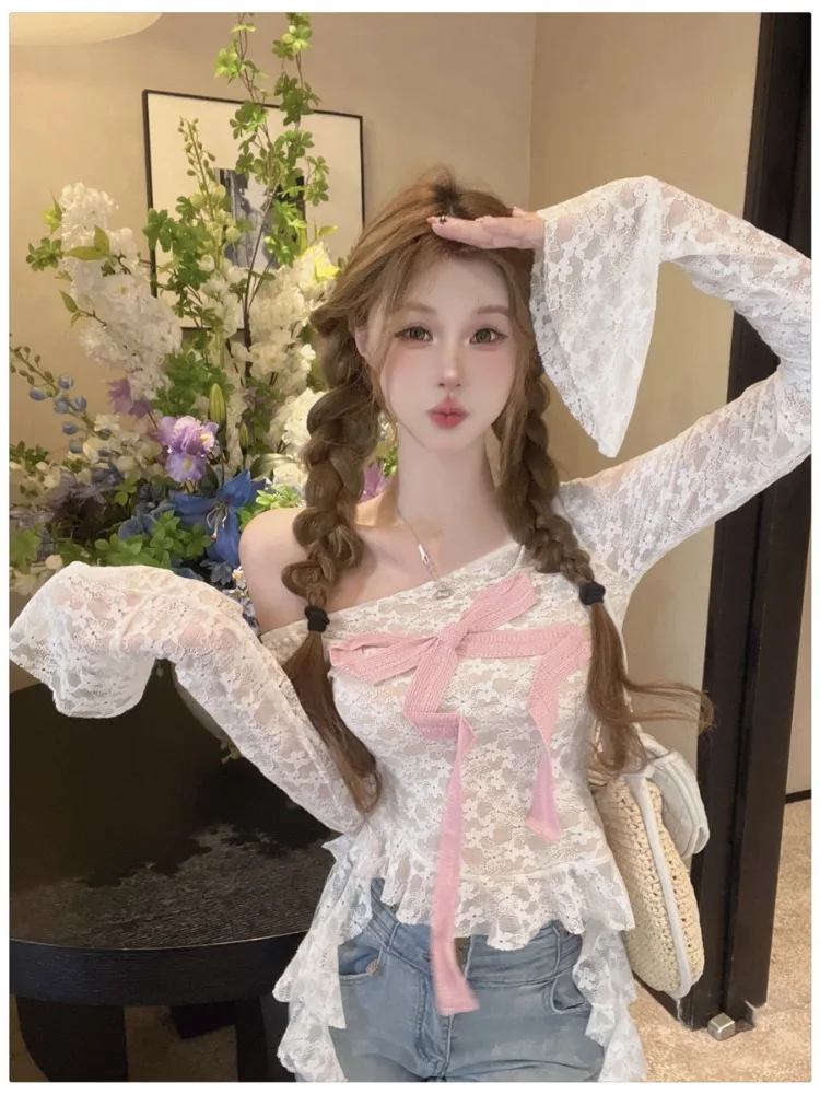 

Early Autumn Fashion Bow Sexy Slant Shoulder Horn Sleeve Lace T-shirt Women's Long Sleeve Slim-fit Casual Base Top