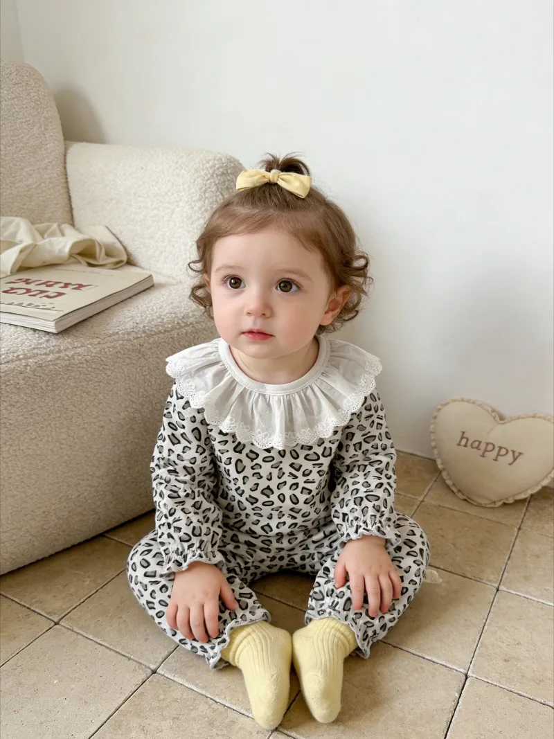 

Новый комбинезон-ромпер с леопардовым принтом, весенний, с длинным рукавом, милый наряд для девочек, одежда класса А, костюм зайчика, боди и комбинезоны для девочек