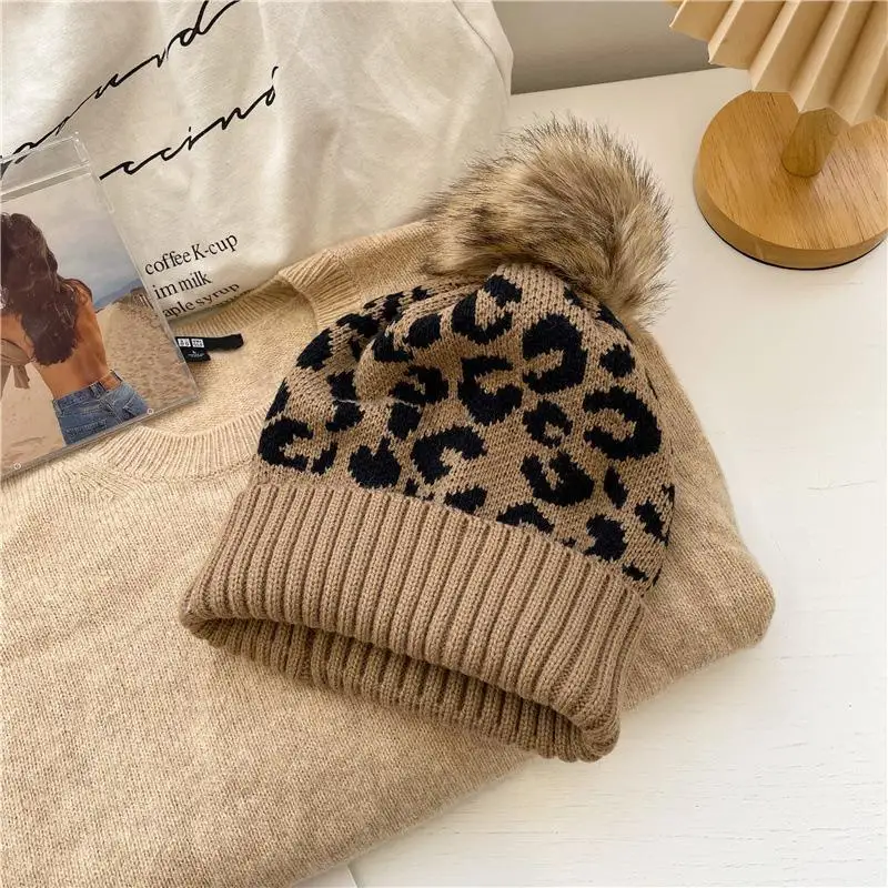 Leopard Knitted Hats For Men Women Autumn Winter Beanie Hats Outdoor Winter Hat Thicken Warm Caps Boy Girls Trendy Pom Pom Hat