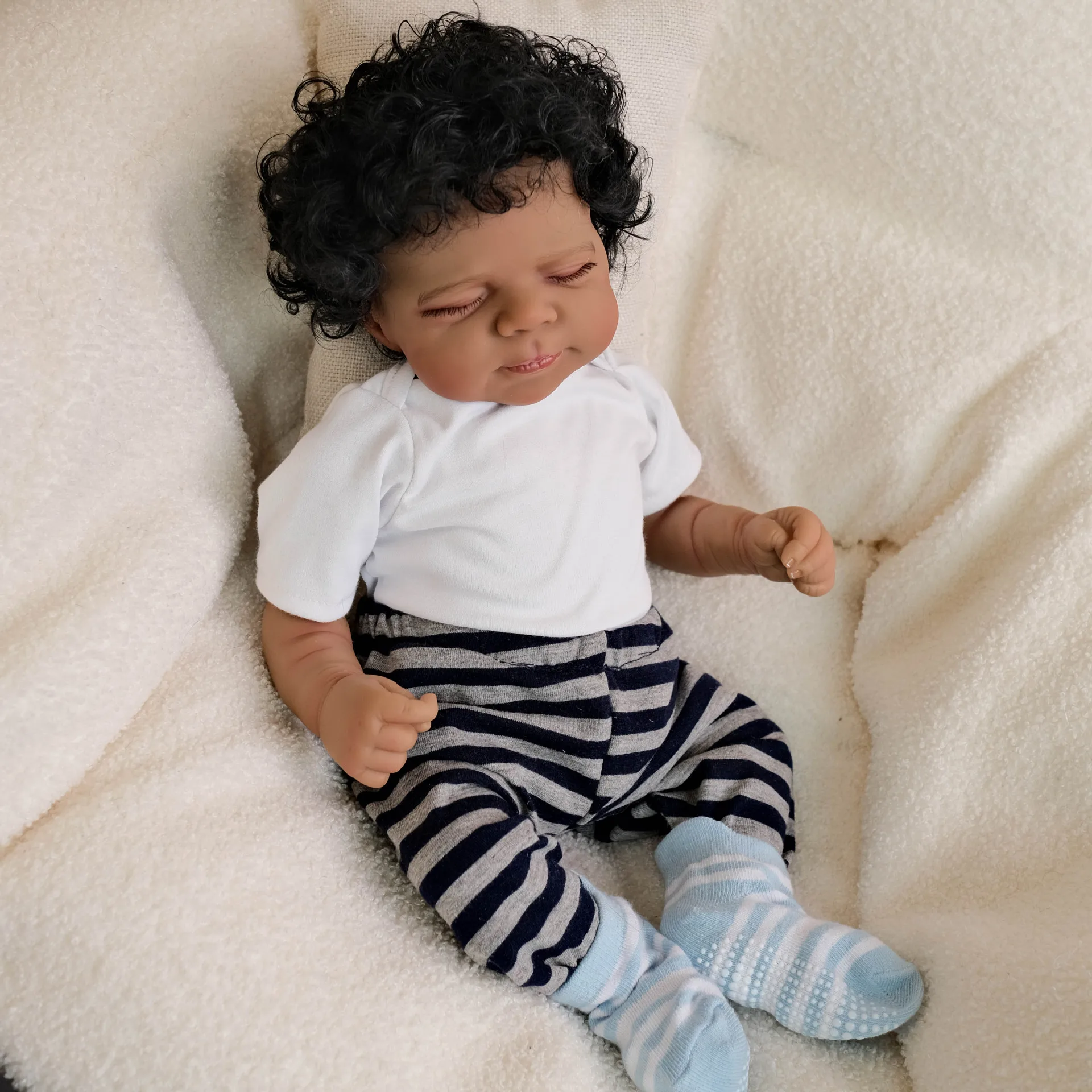 ตุ๊กตาเด็กแรกเกิด Pascale แบบ Reborn ตุ๊กตาที่นอนหลับได้ ตัวนุ่มทำจากซิลิโคน ผิวสี 3 มิติ ดูสมจริง พร้อมเส้นเลือดที่มองเห็นได้ ผมปลูกด้วยมือ