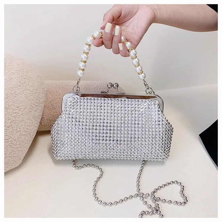 Fashion Diamonds Women Shoulder Bag Chains female Crossbody Bag Small Kiss Lock Female Handbag pu leather cute phone bags black