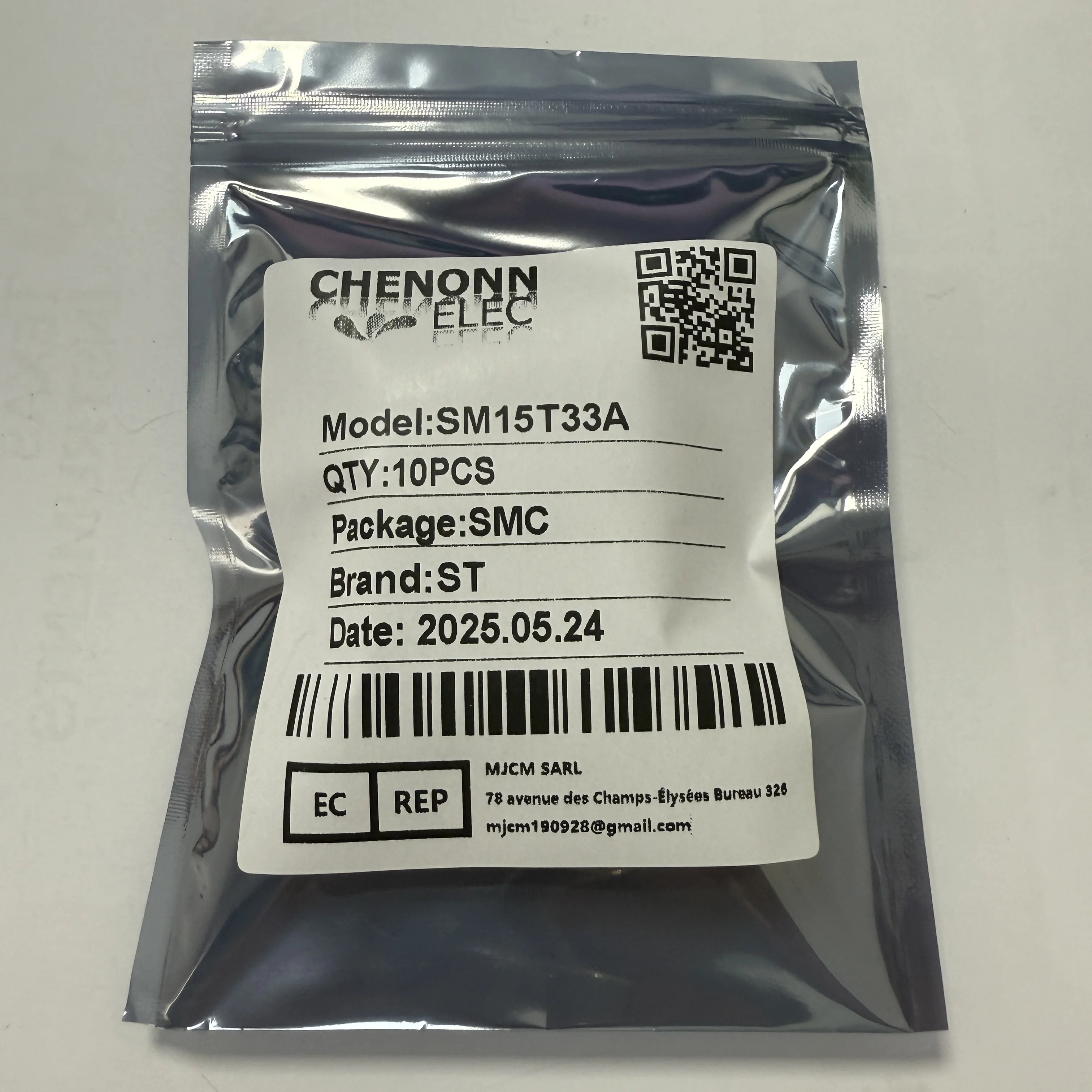 10개/몫 SM15T33A(정전기 및 서지 보호)