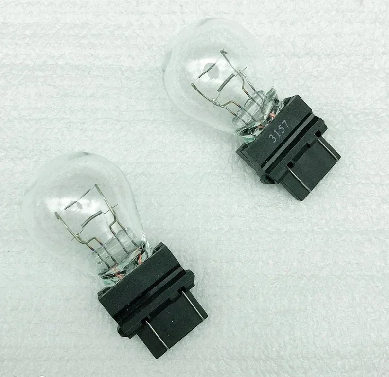 For Jeep Grand Cherokee Wrangler Compass Patriot Cherokee Rear Tail Light Stop Light Bulb 3157 Stop Light Bulb