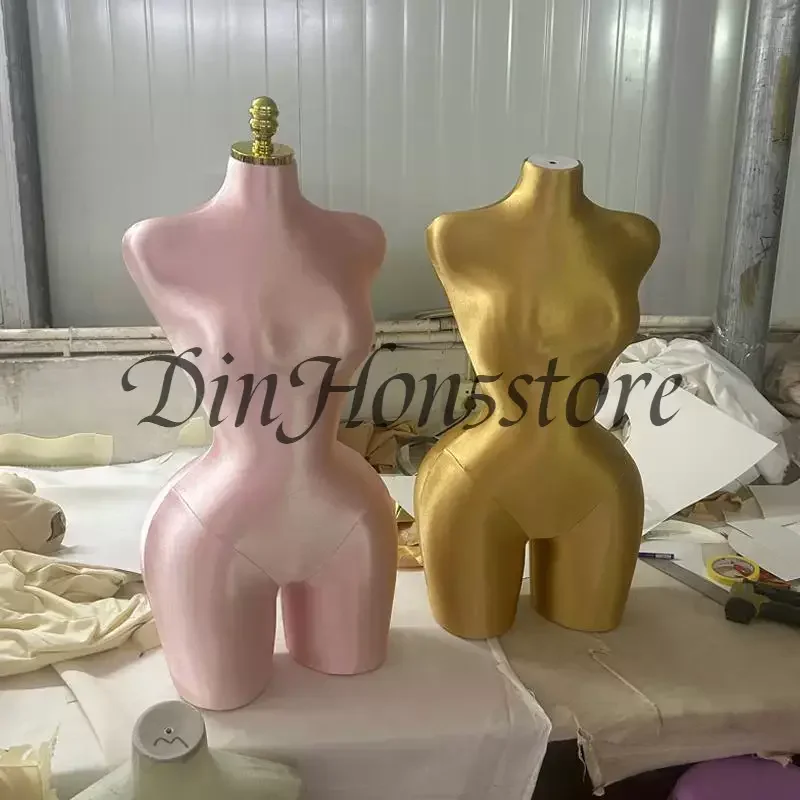Plus-size model display rack, full women's wear, half-body pin-prick models