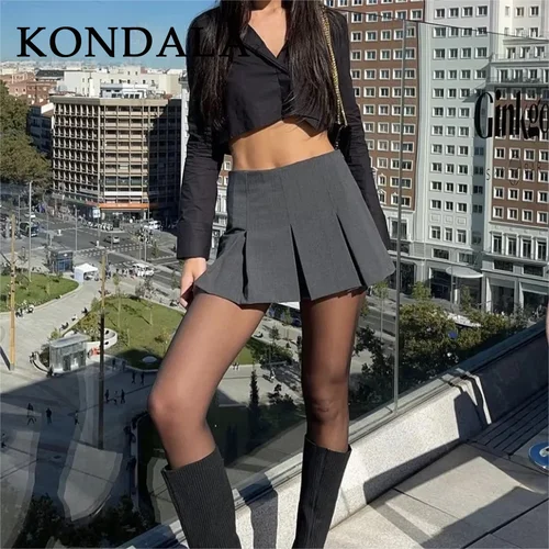 Imagen 2 del producto KONDALA 2025 Otoño Invierno mujeres Casual Mini faldas escalonadas moda Vintage sólido alto Wasit volantes plisado Sexy pantalones cortos faldas