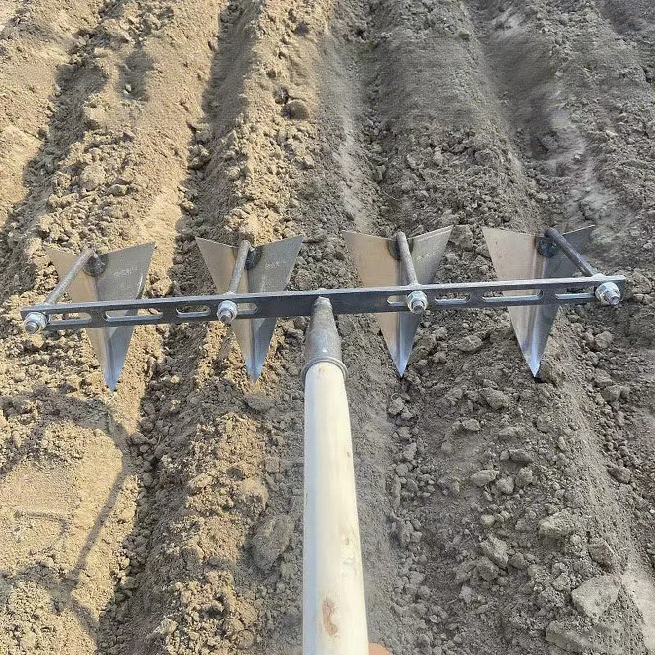 Thickened Manganese Steel Trencher Hoe Household Handmade Gardening Tools Agricultural Excavation Rake Aquaculture Trencher Hoe