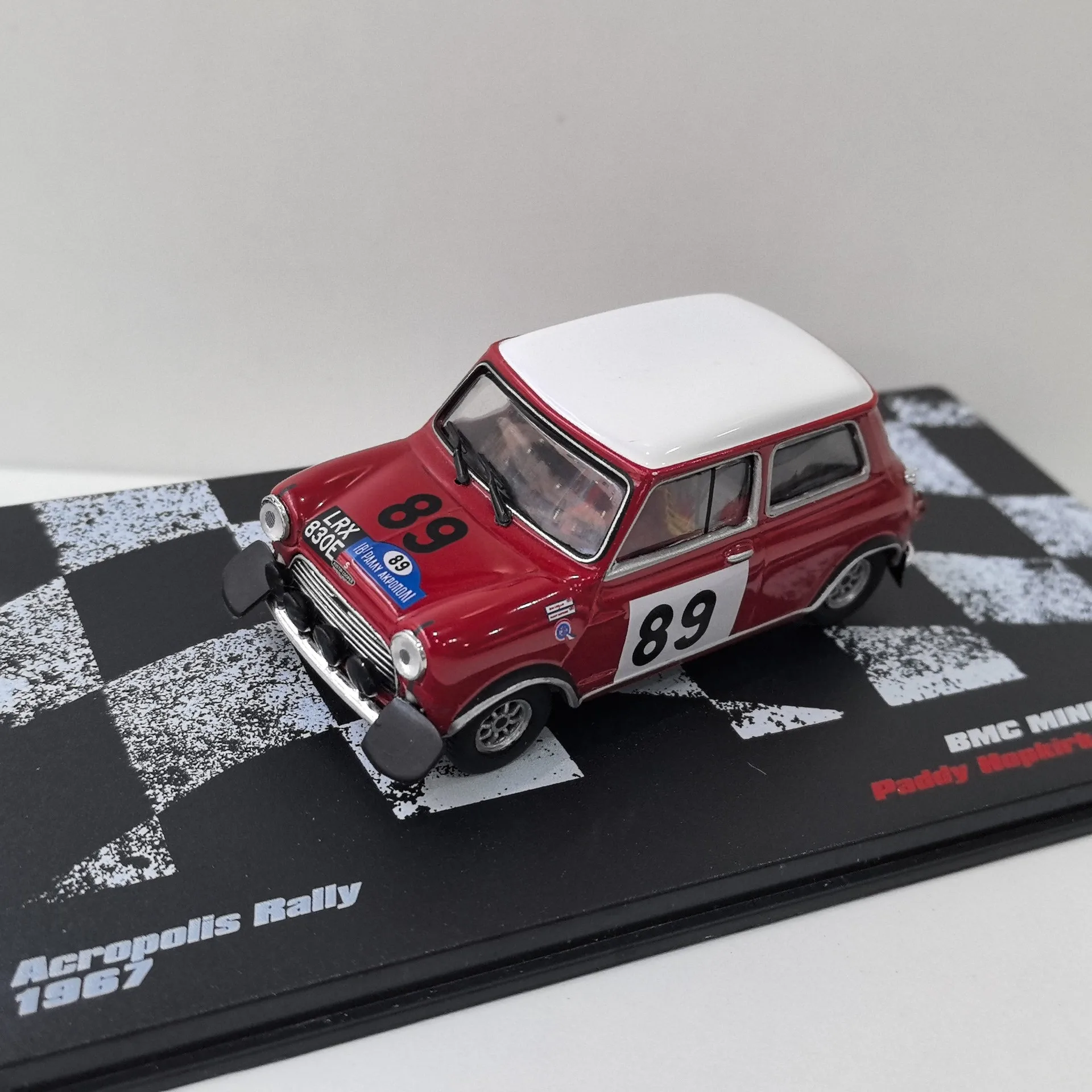 

Diecast DEA 1/43 Scale MINI BMC COOPER S 1967 Mini Racing Car Alloy Car Model Collectible Toy Gift Souvenir Display Ornament