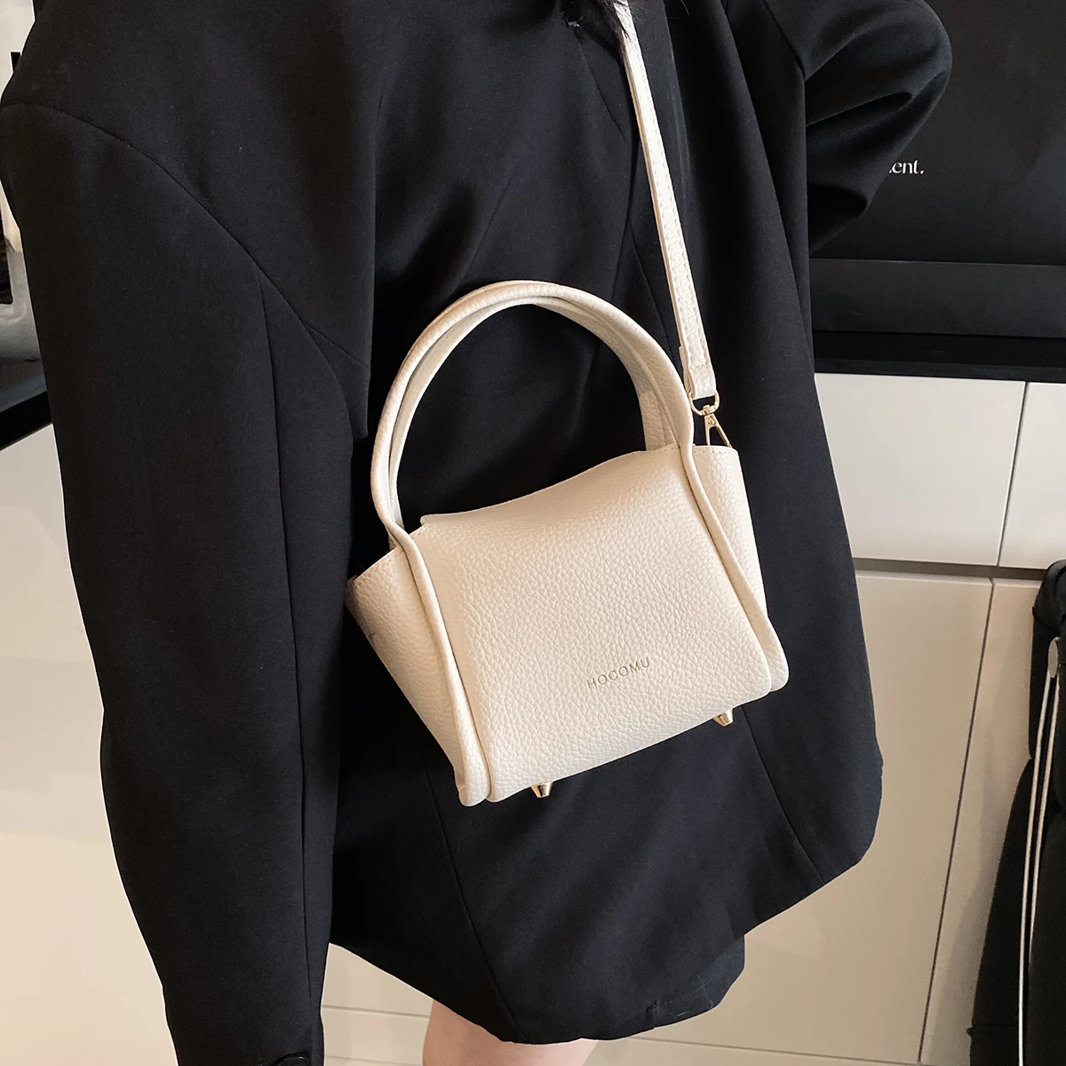 

Женская модная и универсальная сумка-корзина, сумка через плечо, для поездок на работу, свиданий, путешествий, легкая и удобная.