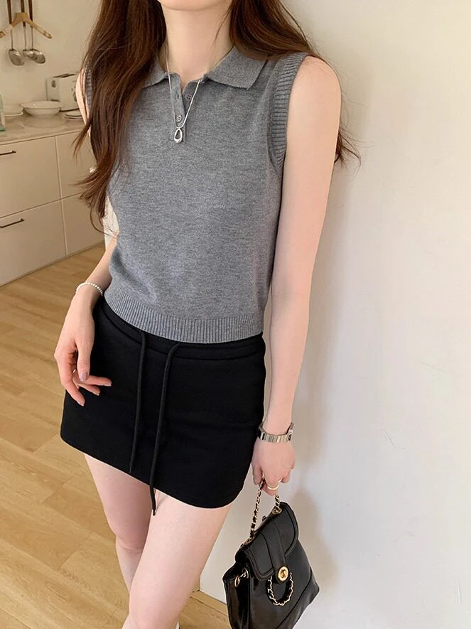 

Gray Neck Knitted Sleeveless Vest Thin Women's Summer 2026 New Lazy Style Commute Outerwear Top Breathable Casual Knitwear