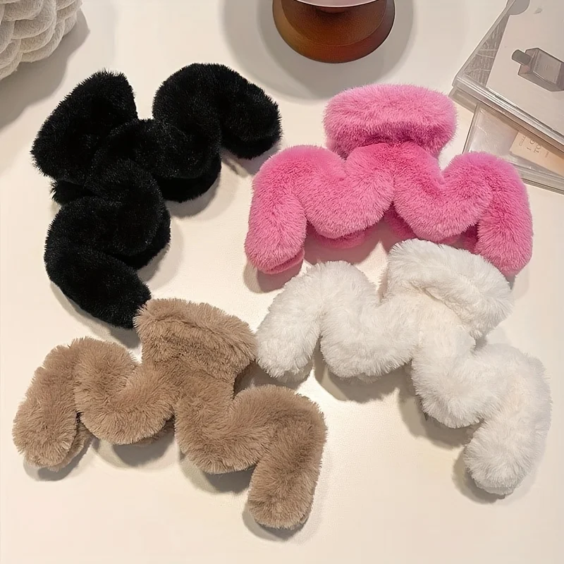 2-Pack of Random Color Plush Claw Hair Clips, Black, Elegant and Sweet Style, Fashionable, Simple, Comfortable, Soft, Stylish Hair Accessories, Hairpins, Elegant Hair Clips, Minimalist Hair Clips
