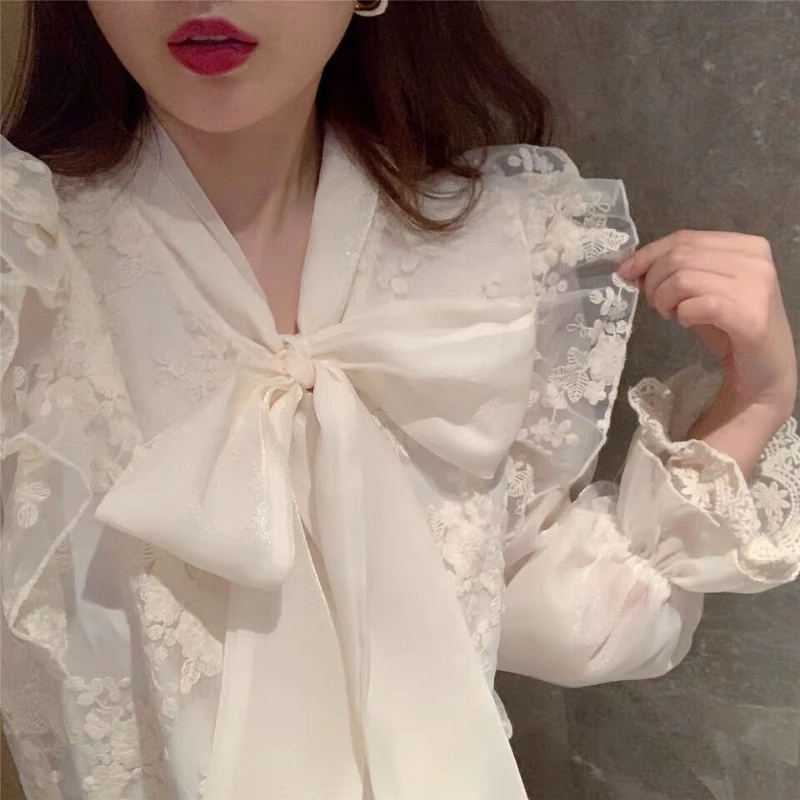 Women's Spring Tops Shirt Lace High Waist Lace Vintage Bow Comfortable Loose Casual Designed Fashion Niche Versatile Skinny New