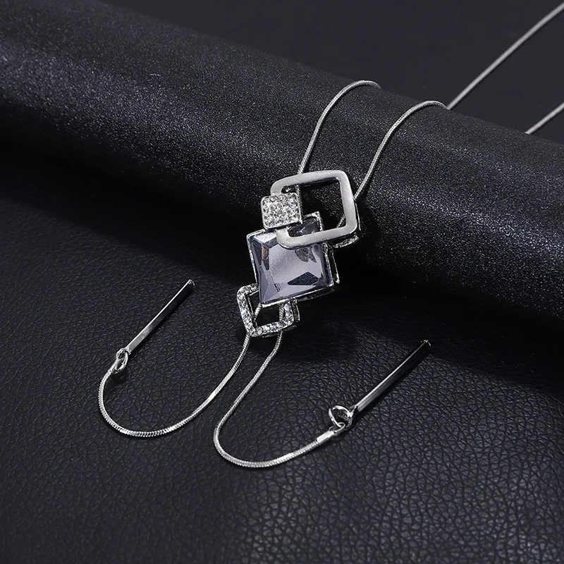 Fashion Hollow Crystal Square Pendant Sweater Necklace Silver Gold Black Color Chain Long Necklace for Women