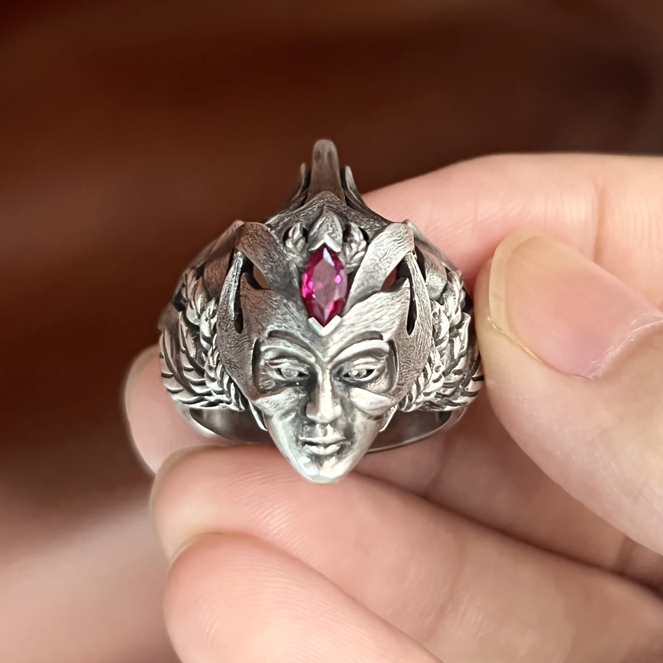 Drahtziehverfahren aus S925-Silber, eingelegter Medusa-Ring im Vintage- und Retro-Stil