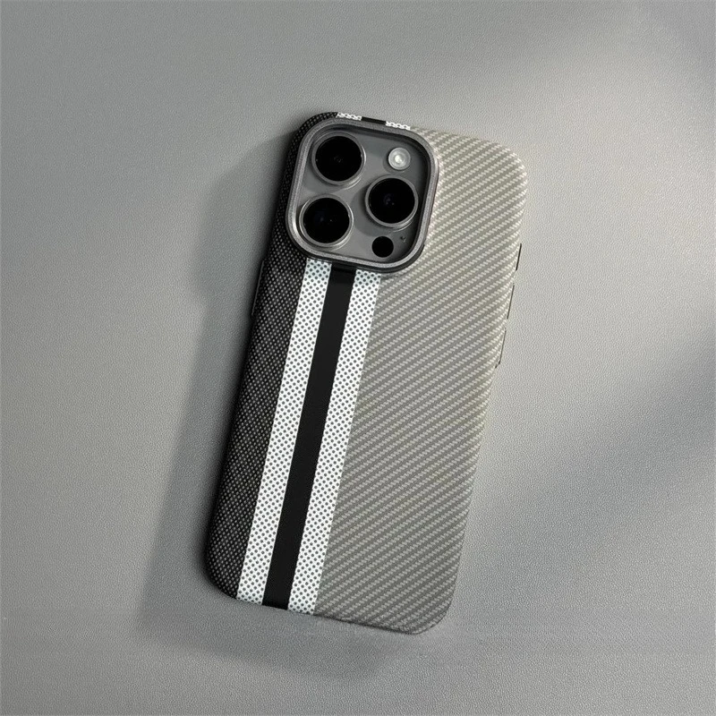 Relief Carbon Fiber MagSafe Case for iPhone 15 Pro Max 16 17 Pro Phone Cover Camera Metal Lens Protective Shell Hard PC Fundas - náhled 2