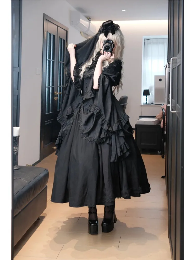 

Halloween costume Gothic-style black shirt fishbone skirt girl sleeve dress