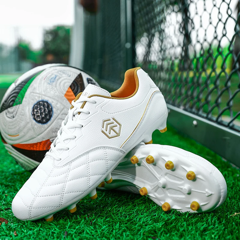 

Мужские футбольные бутсы Футбольные бутсы Сверхлегкие нескользящие длинные шипы Уличные профессиональные бутсы Спортивная обувь на траве Кроссовки в тон