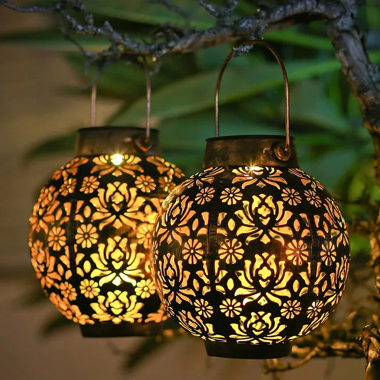 Waterproof Solar Lanterns Outdoor Moroccan Metal Hanging Lights for Garden Patio Porch Backyard Decoration
