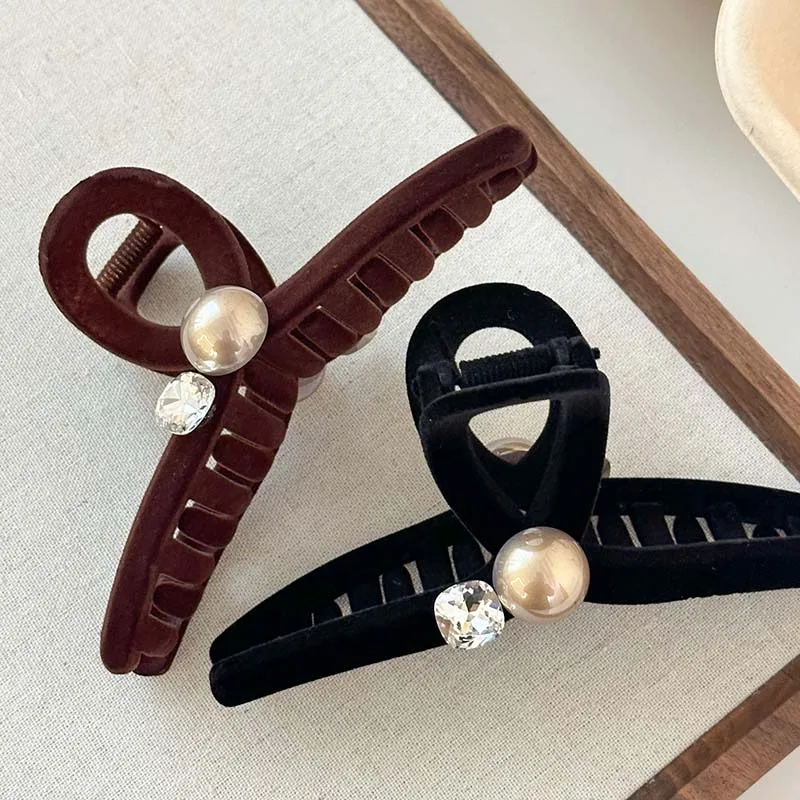 Black Velvet Hair Clip for Women Rhinestone Pearl Women Hair Claw Clips Large Size Hairpin Franch Spring Korean Hair Accessories