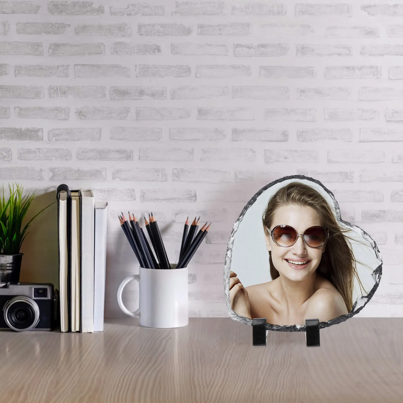 

1Set Heart-Shaped Stone Photo Frame Sublimation Transfer Picture Frame Personalized Photo Desktop Decoration