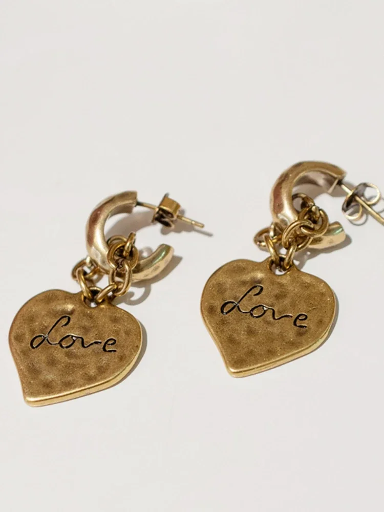 * Orecchini a cerchio punk con amore a forma di cuore di pesca in ottone di marca di design per le donne Gioielli di lusso di alta qualità Tendenza Bijoux Goth Boho