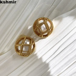 2.1*2.1cm Korean fashion woven hollow metal wound pearl earrings temperament needle earrings girl birthday party