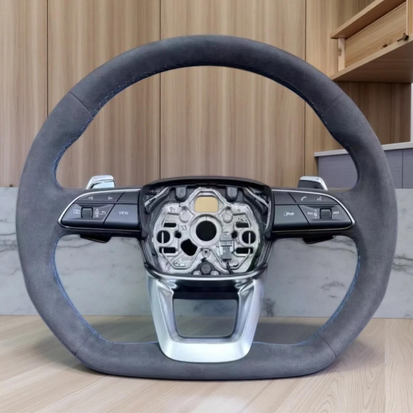 

FY Q7 4M Q8 Perforated Leather Suede Leather Steering Wheel S RS LOGO Multifunctional Steering Wheel For Audi Q5