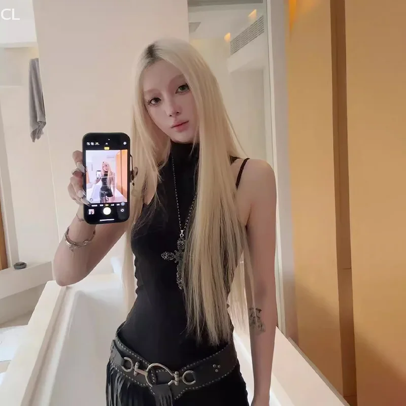 

Новинка 2023 года, утягивающий комбинезон Spicy Girl с открытой спиной, весенне-летний женский комбинезон с завязкой на талии, сексуальные черные базовые шорты