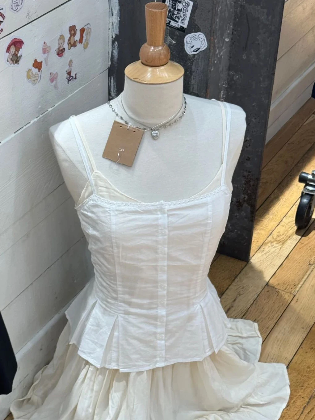 

Folds Lace Trim White Tank Top for Woman Summer Single Breasted Slim Camisole Femlae White Simple Casual Sweet Vest Y2k Tops